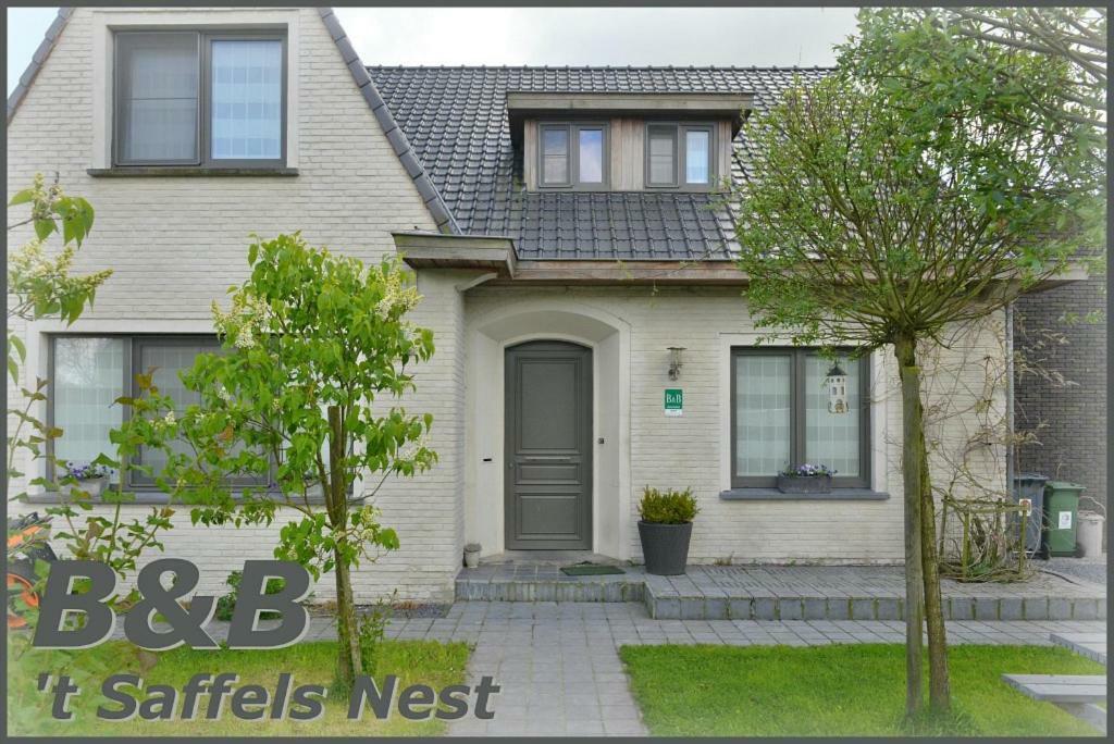 לינה וארוחת בוקר לוכריסטי Saffels Nest מראה חיצוני תמונה